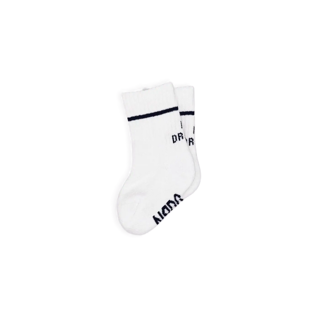 Babysocken "No Drama" von No Bad Days Club, Weiß mit schwarzem Schriftzug, tolles Geschenk zur Geburt und für die Erstausstattung.