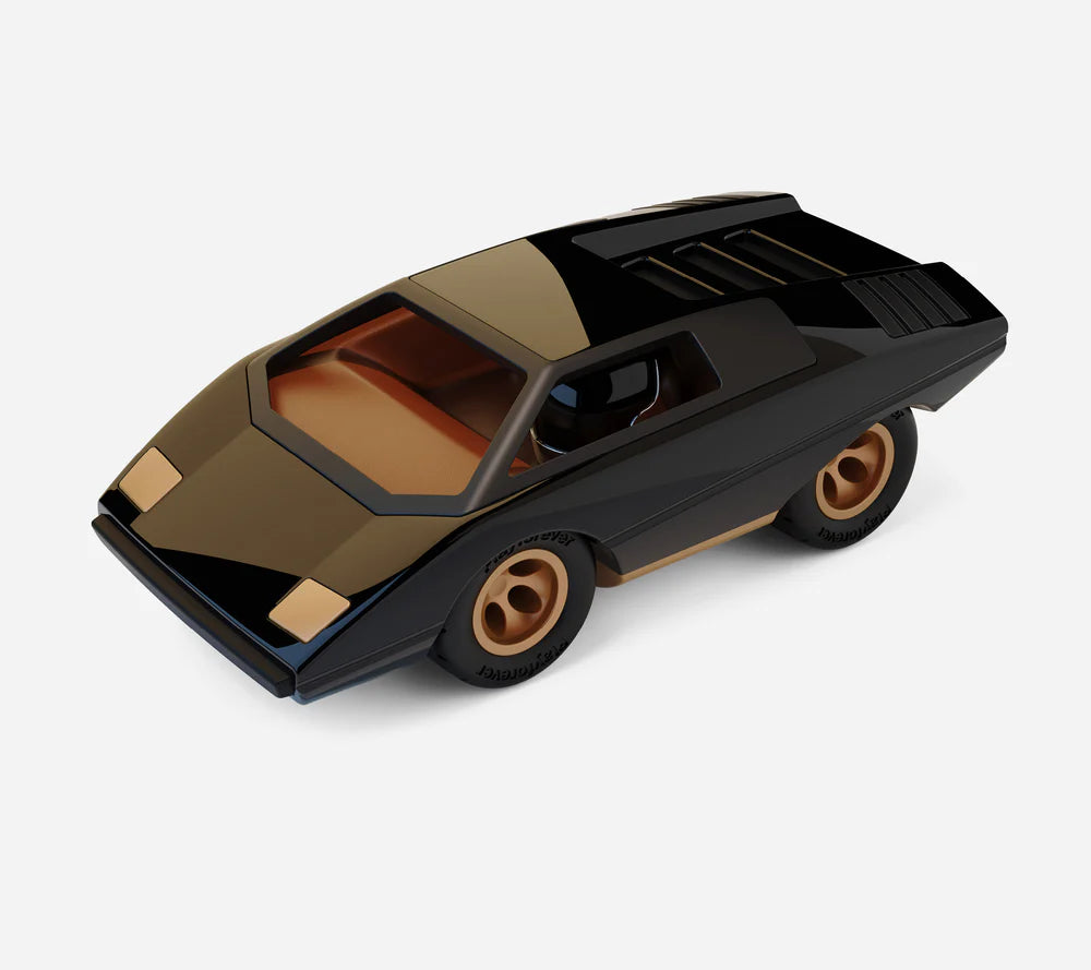 Playforever UFO Cannone - futuristisches 70er-Spielzeugauto mit kantigem Design, flacher Silhouette und V12-Motor-Optik