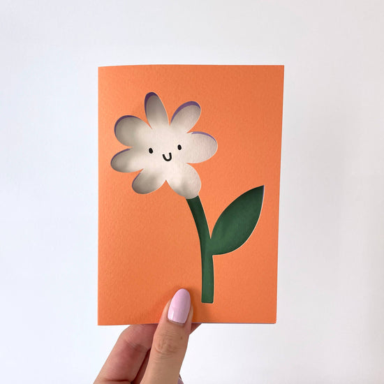 Grußkarte mit Umschlag: ausgestanzte Blume.