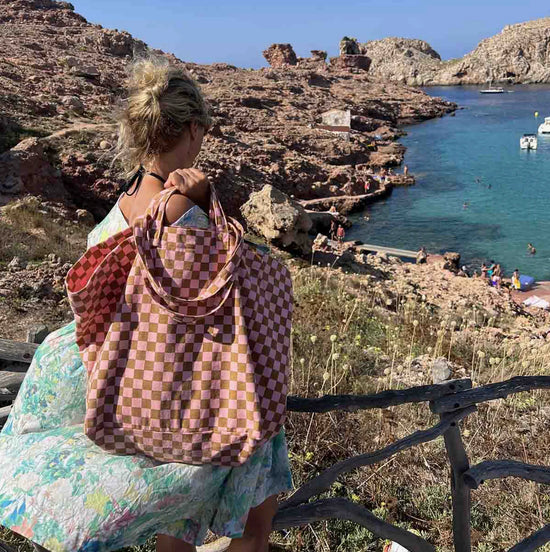 Große Shopping Bag Elisa von Rose in April. Aus Bio-Baumwolle und in Portugal hergestellt.