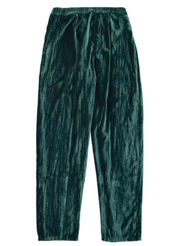 Die Sisters Department Samthose, Green Velvet ist eine elegante Samthose in sattem Grün. Durch den elastischen Bund und die seitlichen Taschen ist sie sehr bequem zu tragen