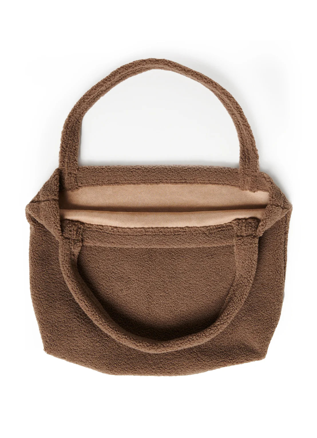 Detailansicht: Studio Noos Teddy Mom-Bag l Braun aus weichem braunem Teddy-Stoff mit breiten Henkeln