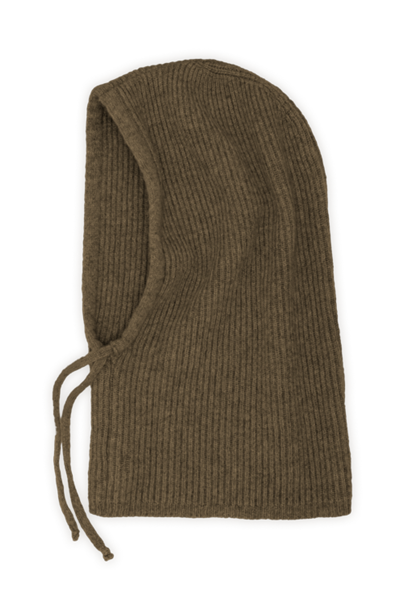 Balaklava POLLY von UNIO Hamburg in der Farbe Green Ash aus weichem Wolle-Kaschmir-Mix mit verstellbaren Schnüren