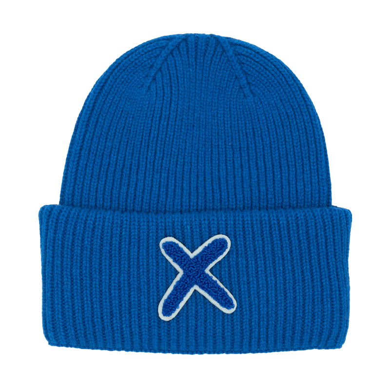 Mütze LUMI X MATCHED von UNIO Hamburg in Fresh Blue aus weichem Wolle-Kaschmir-Mix mit X vorne