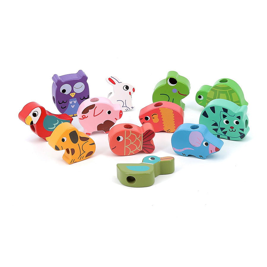 Alle Tiere des Vilac Pets Fädelspiel aus Holz mit bunten Tierfiguren zum Auffädeln