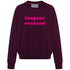 Vorderansicht: Sweatshirt „bonjour weekend“ in Bordeaux mit pinkem Flockprint auf der Brust und Bündchen