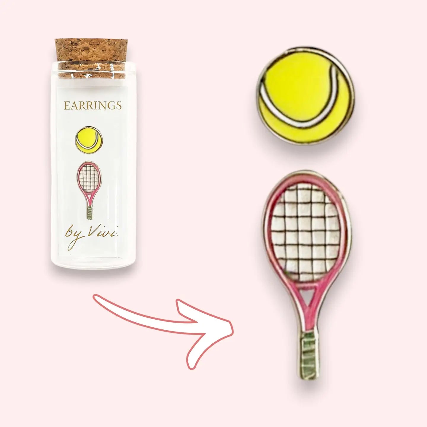 Ohrringe im Glas Tennis von byVivi mit goldenem Tennisschläger und Tennisball aus emailliertem Edelstahl