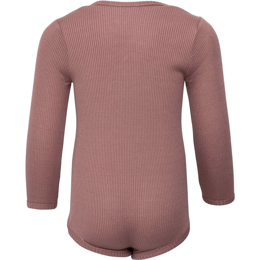 Baby-Seidenbody mit langen Ärmeln in der Farbe Antique Rose aus Seide, schlichtes und weiches Design für empfindliche Babyhaut