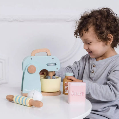 Mixer Set von LE TOY VAN bei Nica’s Cosmos, detailreiches Holz-Backset mit Mixer, Schüssel und Zutaten für kreatives Rollenspiel in der Kinderküche