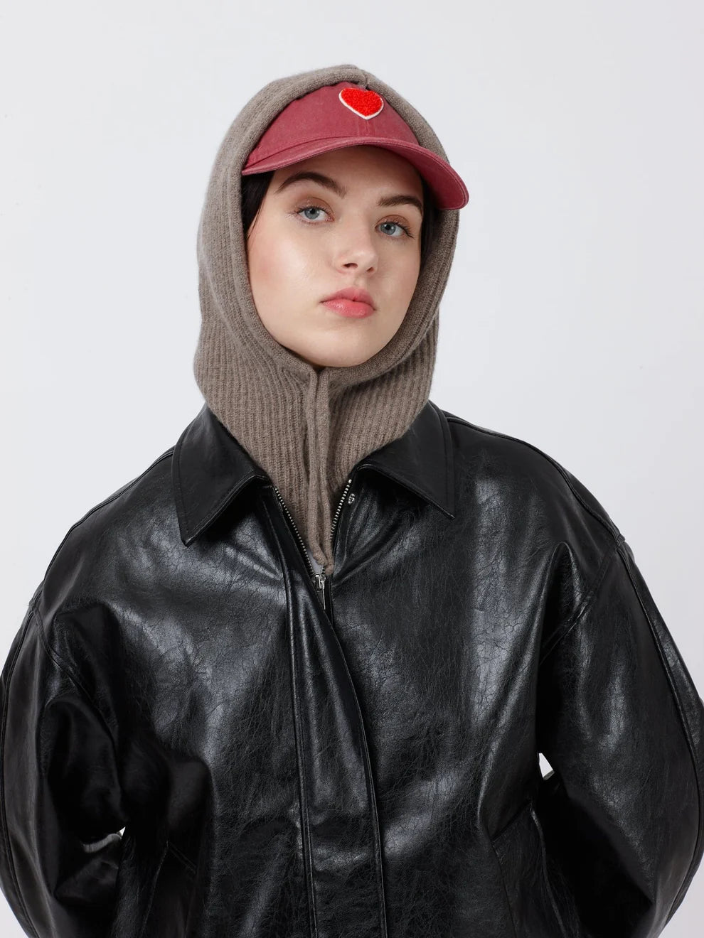 Balaclava POLLY von UNIO Hamburg erhältlich bei Nica’s Cosmos München, stylische Winter-Balaclava für Damen &amp; Herren, weiches Material, One Size, Unisex